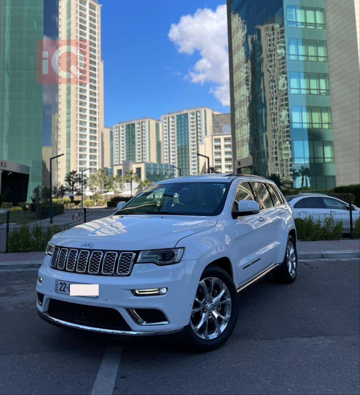 جیپ گراند شیرۆکی